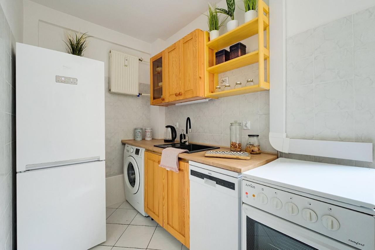 2 Bedroom Apt In Heart Of Warsaw Zgoda 9 Tv70 Bagian luar foto
