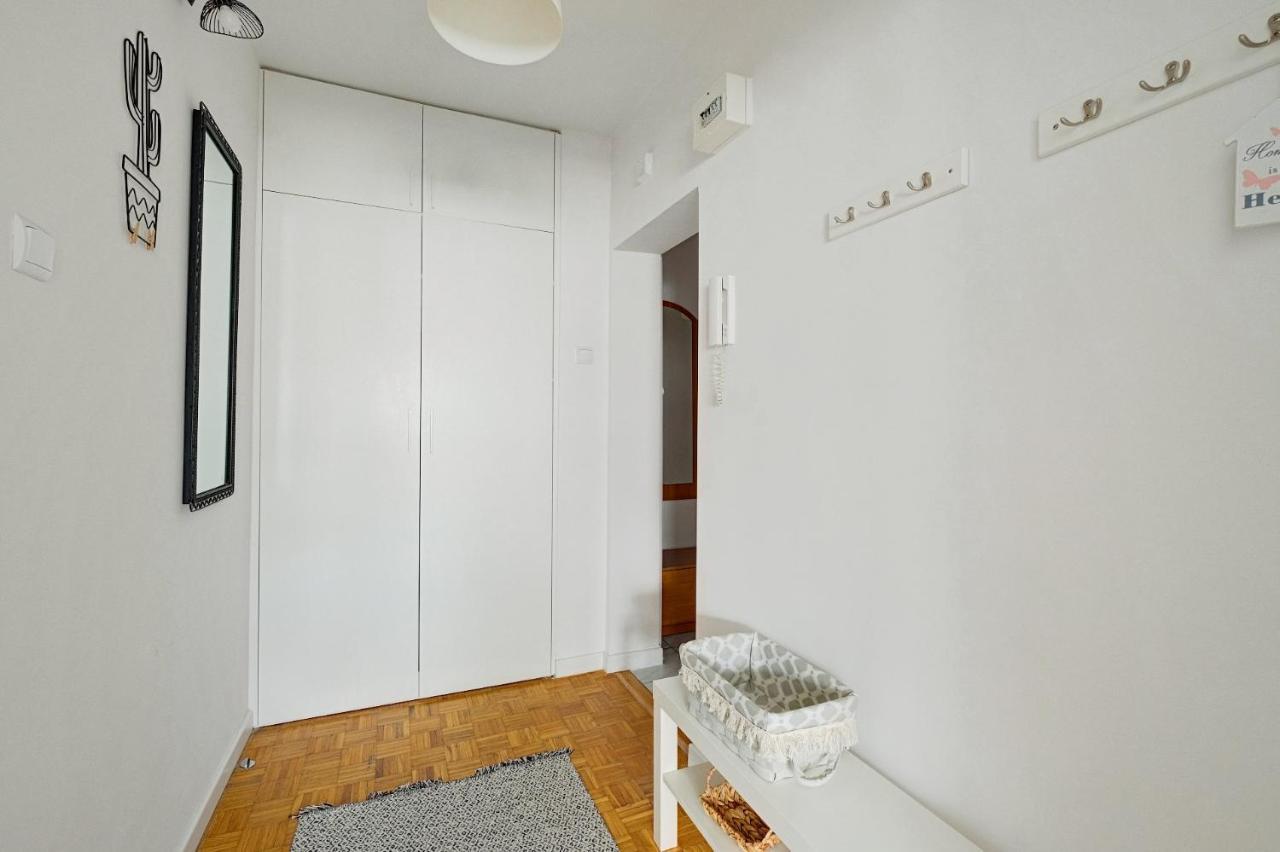 2 Bedroom Apt In Heart Of Warsaw Zgoda 9 Tv70 Bagian luar foto