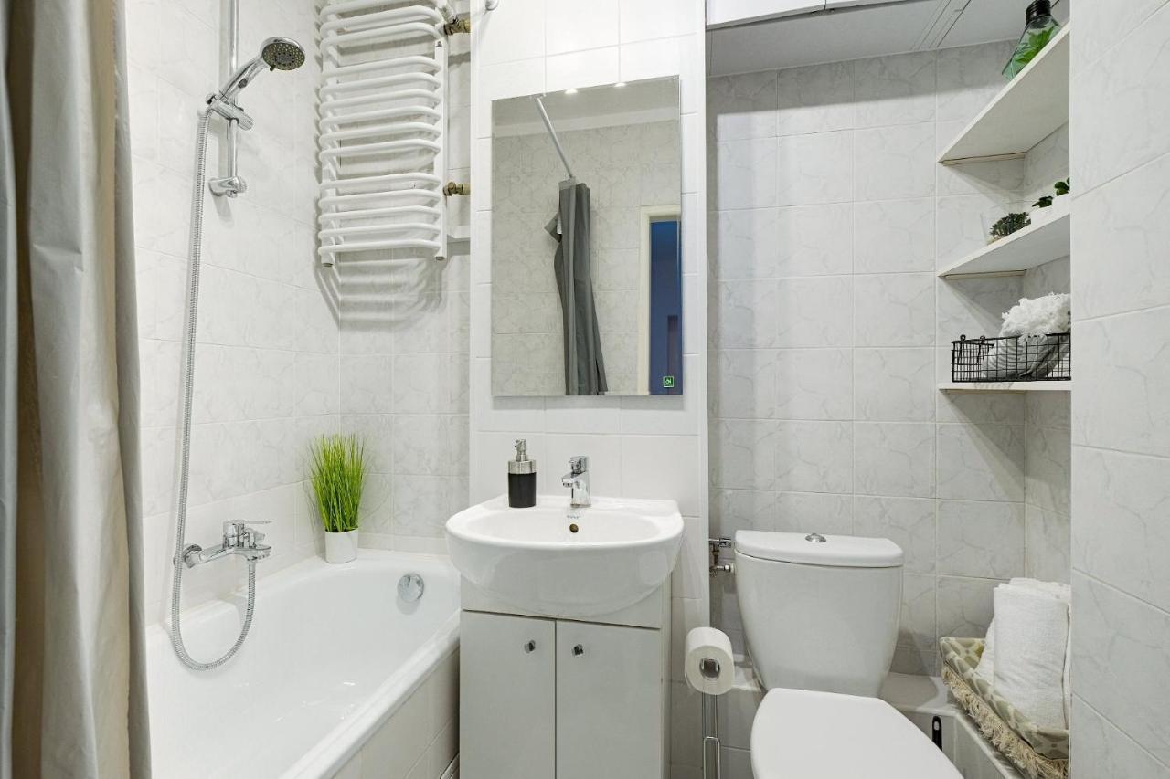 2 Bedroom Apt In Heart Of Warsaw Zgoda 9 Tv70 Bagian luar foto